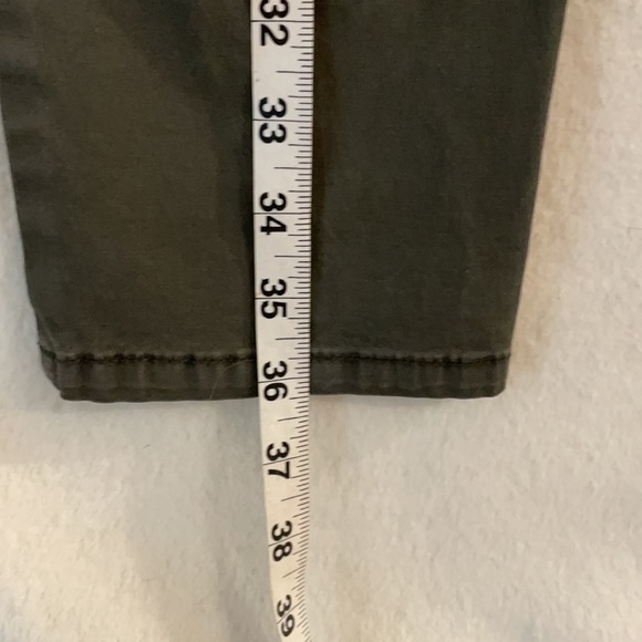 White House Black Market “The Slim Crop” cargo style pants woman’s size 2 - Picture 11 of 12